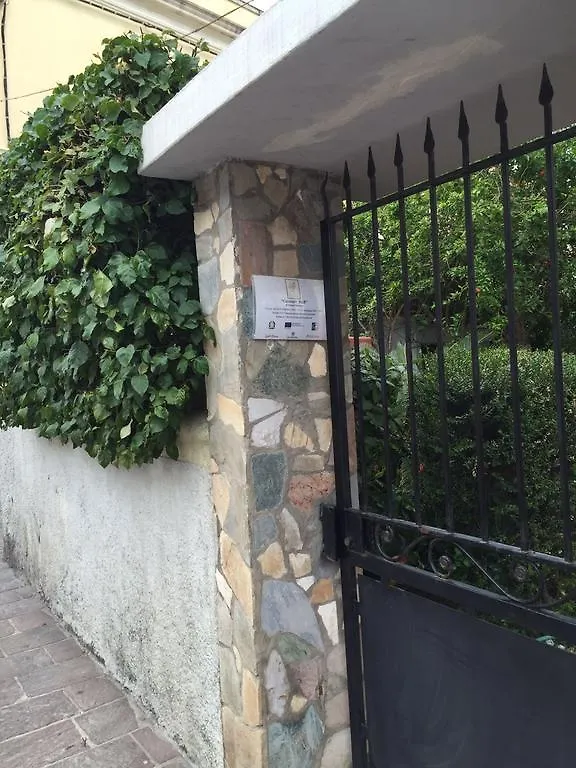 B&B Casavale Carloforte  Gasthof Carloforte (Isola di San Pietro)